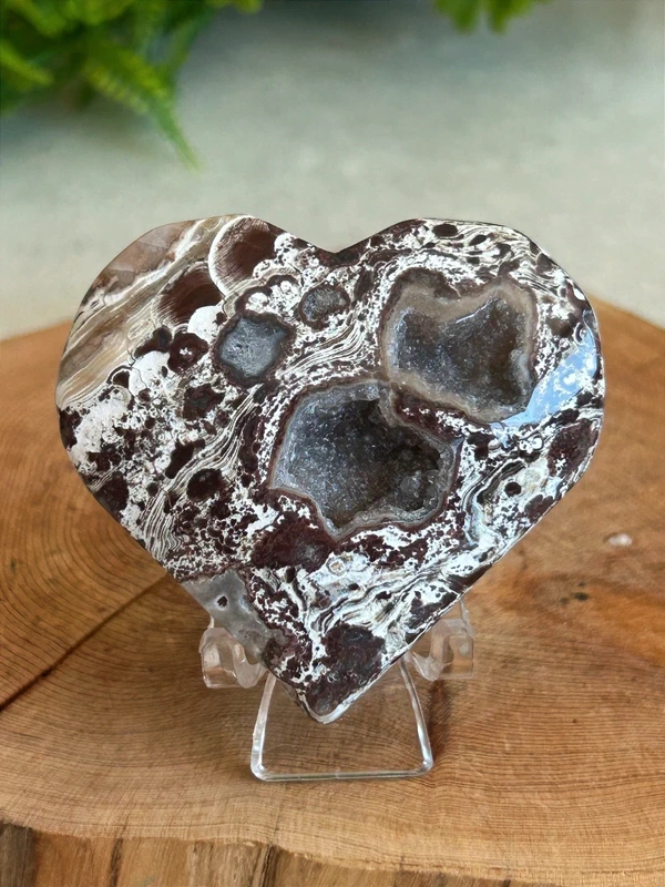 Corazon de Money Agate natural - con geodas