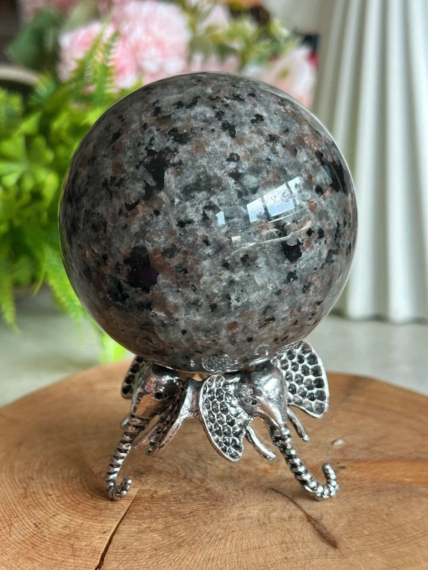 Esfera de piedra Fire Mountain natural
