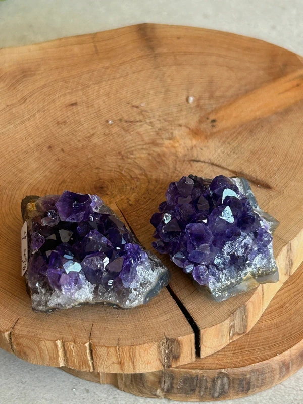 Pareja de amatistas naturales - violeta intenso