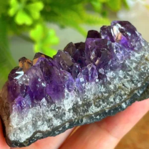 1780132560.webp Pieza de amatista natural - violeta intenso 74g