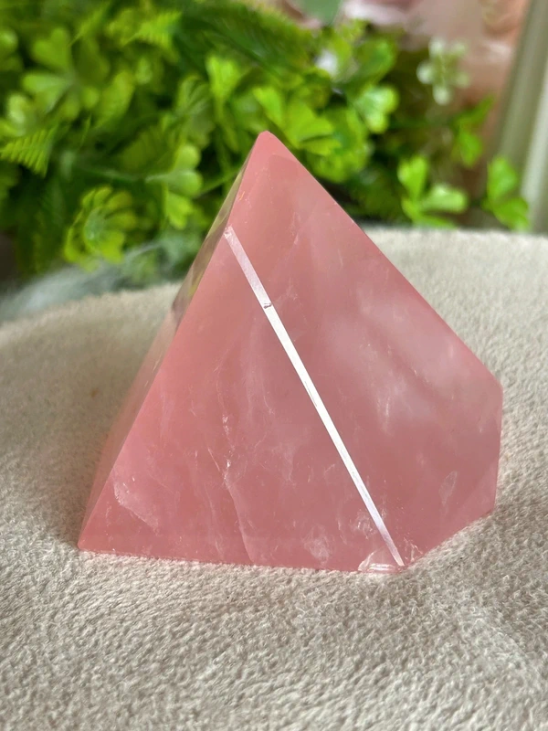 Bloque de cuarzo rosa natural - Madagascar 169g