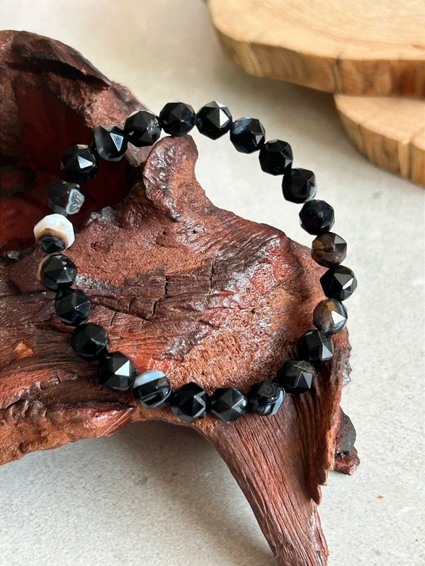 Pulsera de Onix negro natural - cuentas facetadas