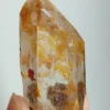 Cristal del Himalaya natural con inclusiones doradas