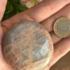 1780609649-2.webp Palm Stone de piedra luna naranja - encaje champagne