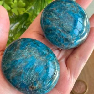 Fosfosiderita azul real - palm stone