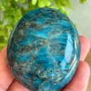 1780610665-4.webp Fosfosiderita azul real - palm stone