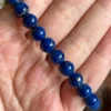 Pulsera de lapislazuli royal blue con vetas doradas