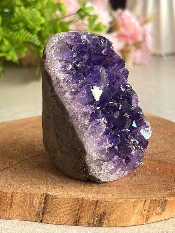 Drusa de amatista natural - violeta profundo