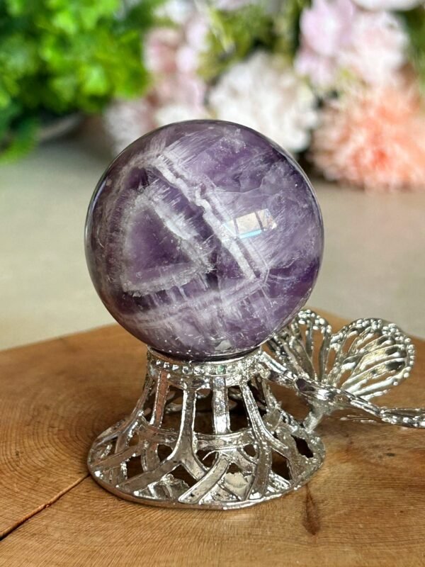 Esfera Chevron Amethyst Phantom AAA Natural · Doble Triángulo Phantom · Rainbow Crystal Ball · Mineral de Colección y Decoración