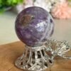 Esfera Chevron Amethyst Phantom AAA Natural · Doble Triángulo Phantom · Rainbow Crystal Ball · Mineral de Colección y Decoración
