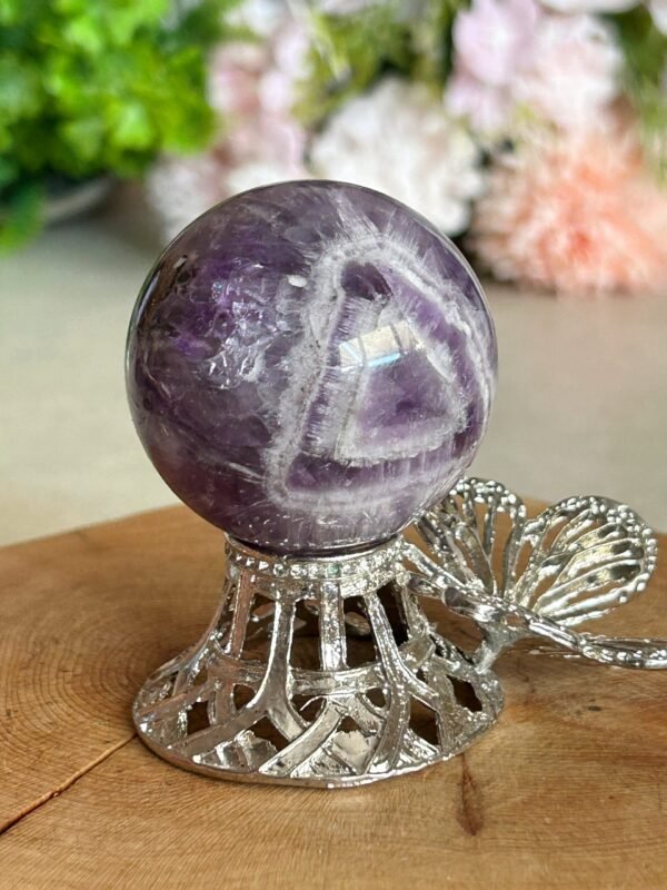 Esfera Chevron Amethyst Phantom AAA Natural · Doble Triángulo Phantom · Rainbow Crystal Ball · Mineral de Colección y Decoración