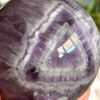 Esfera Chevron Amethyst Phantom AAA Natural · Doble Triángulo Phantom · Rainbow Crystal Ball · Mineral de Colección y Decoración